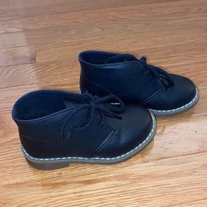The Children’s Place Booties Size 8 - like new